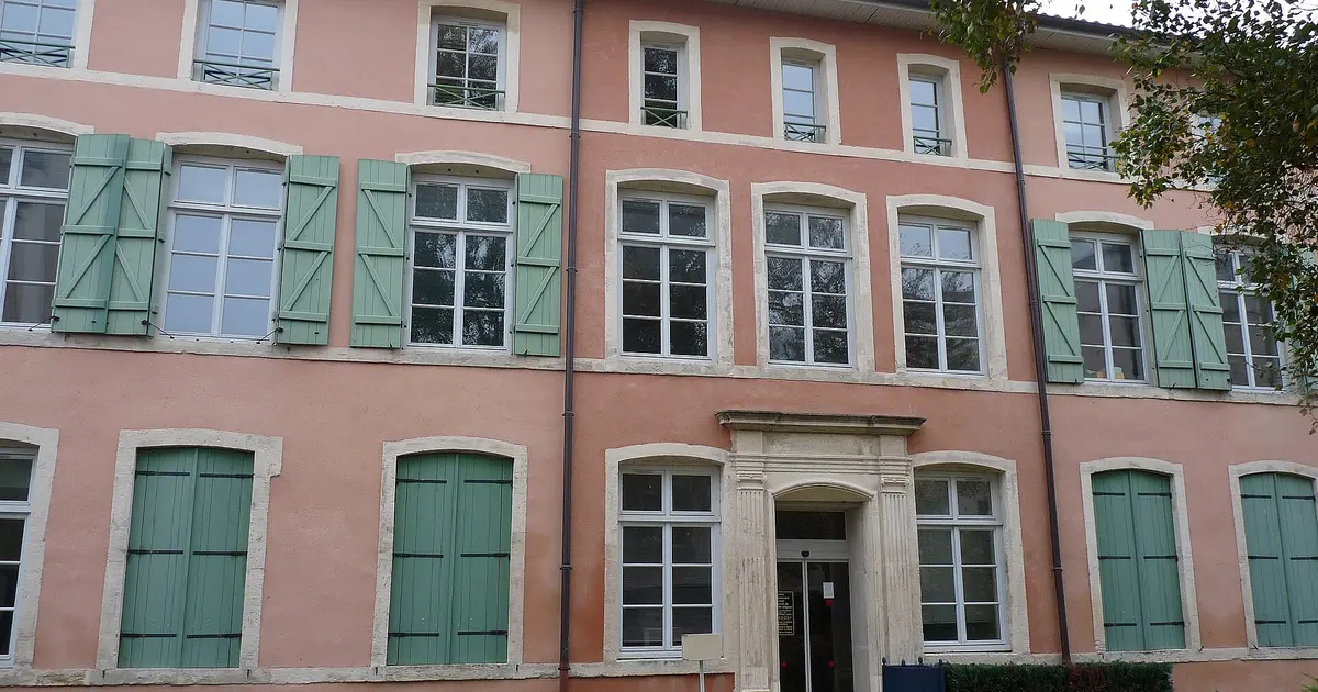 Centre communal d'action sociale : lieu d'instruction des demandes d'aide